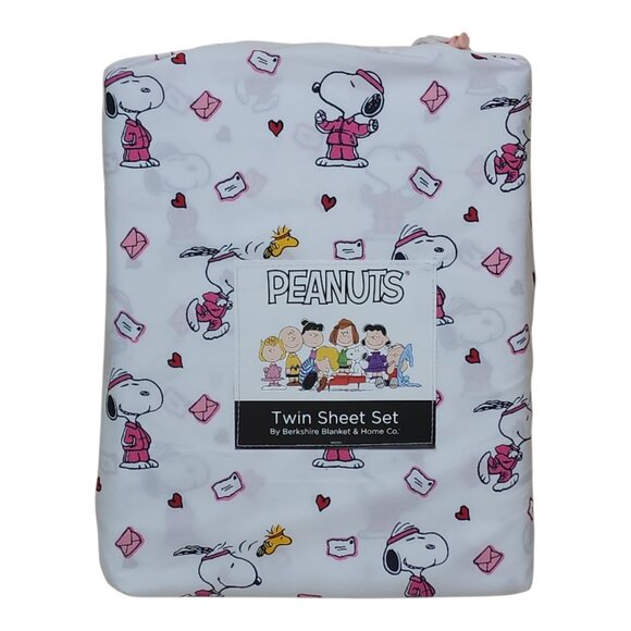 Peanuts Other - Peanuts Snoopy Twin Sheet Set By Berkshire Valentines Letters Hearts